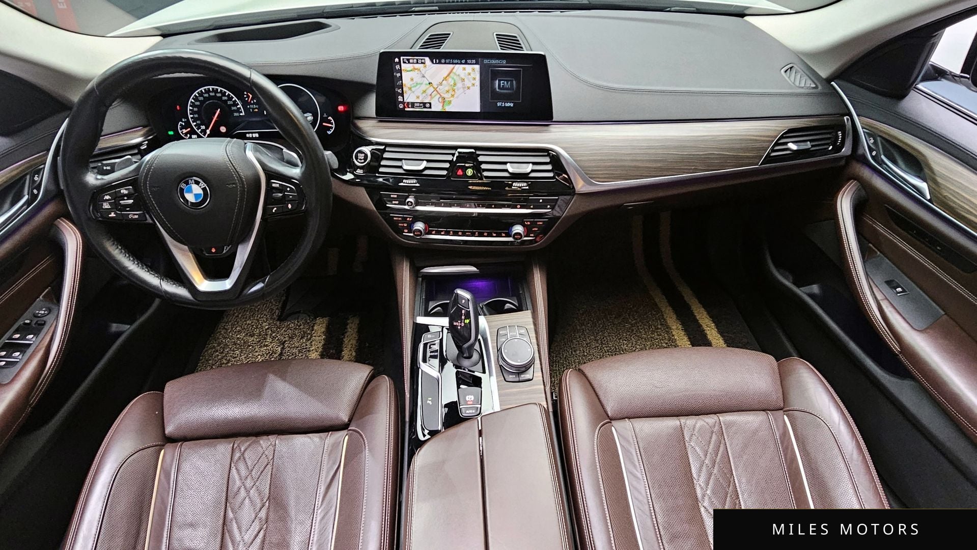 BMW 5 Series (G30) 2019 — миниатюра 7