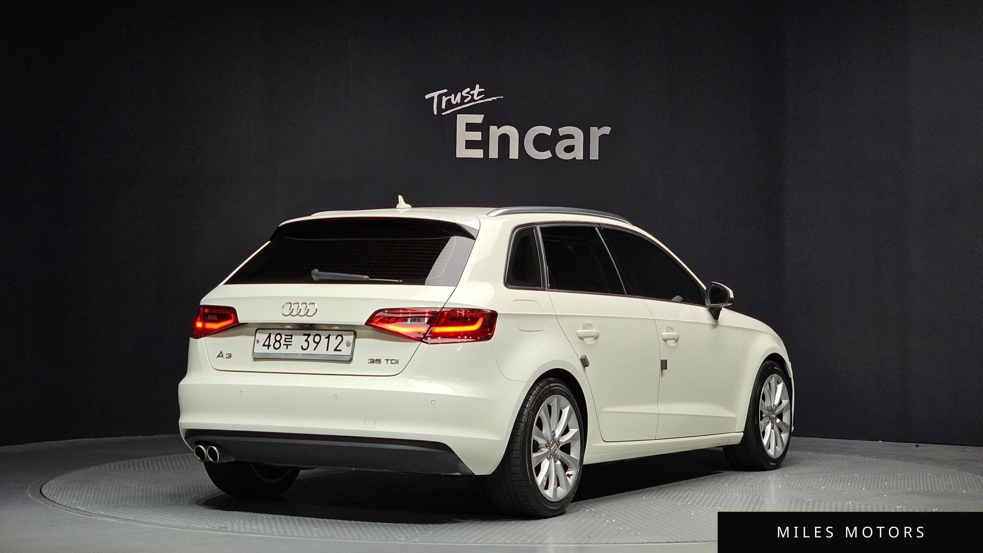 Audi A3 2015 — миниатюра 2