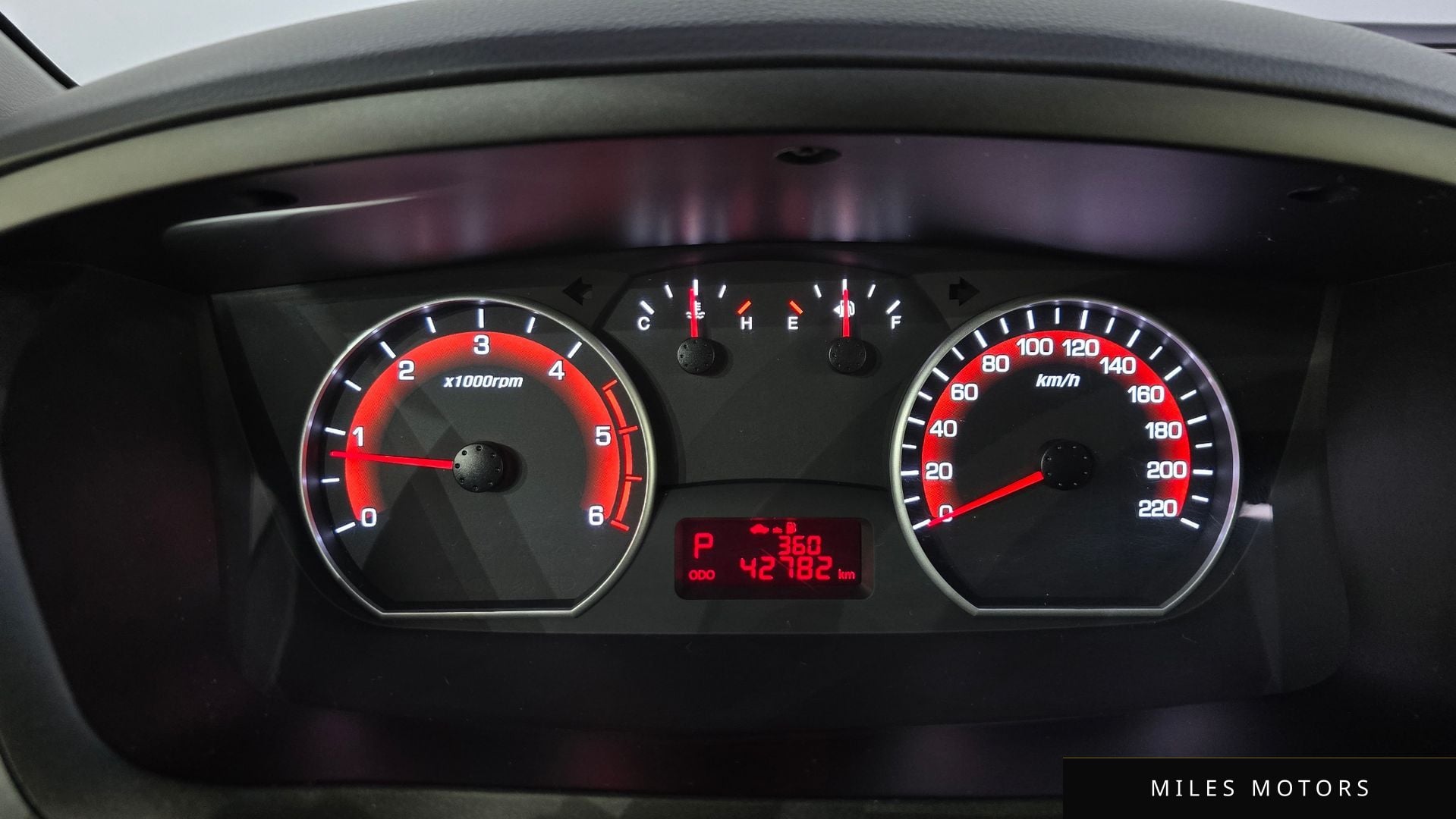 KG Mobility KORANDO 2016 — миниатюра 8
