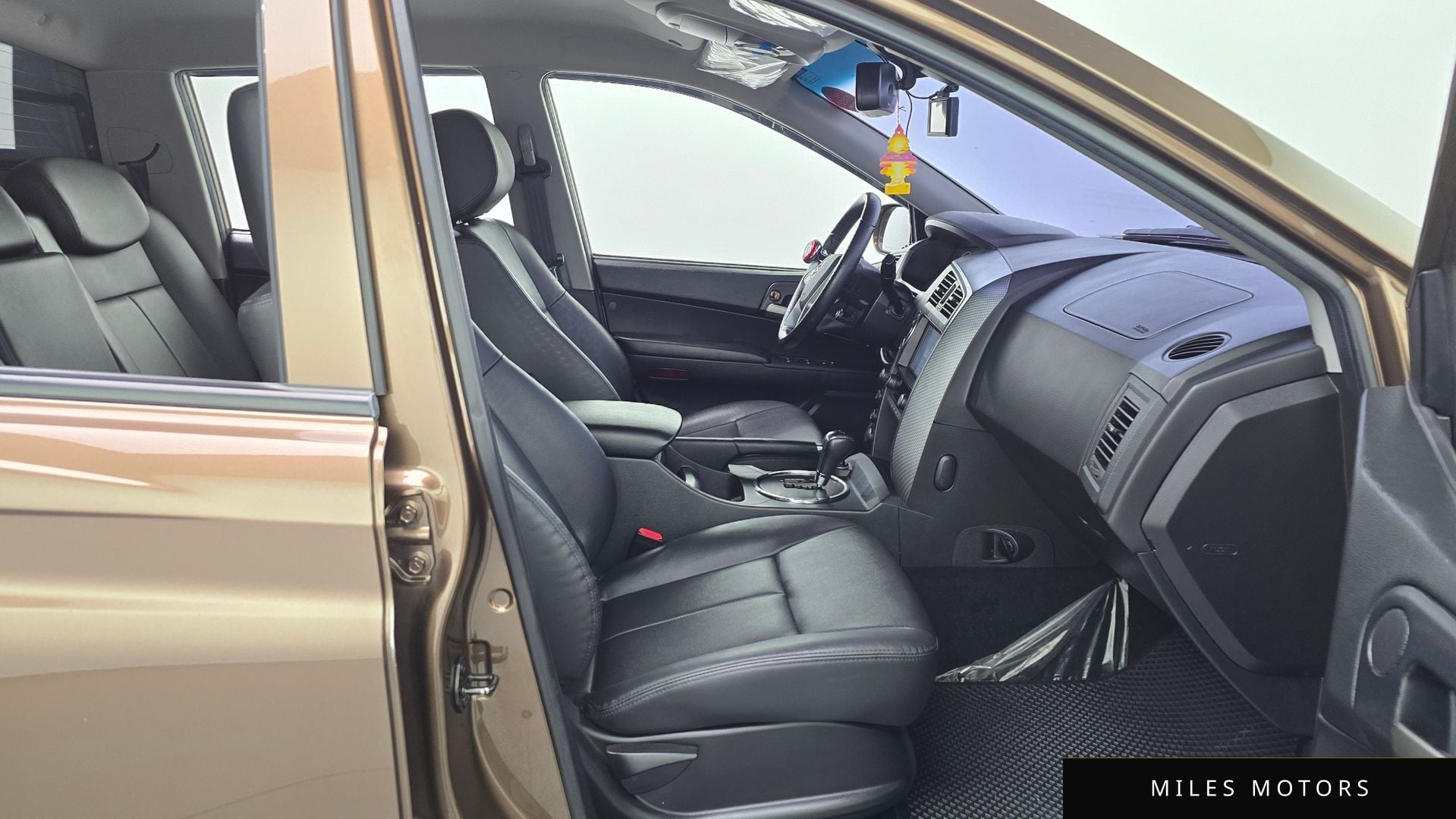 KG Mobility KORANDO 2016 — миниатюра 11