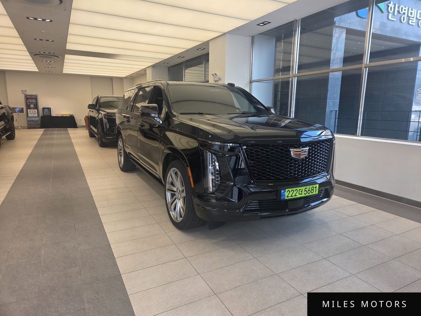 Cadillac Escalade 2025 — миниатюра 3
