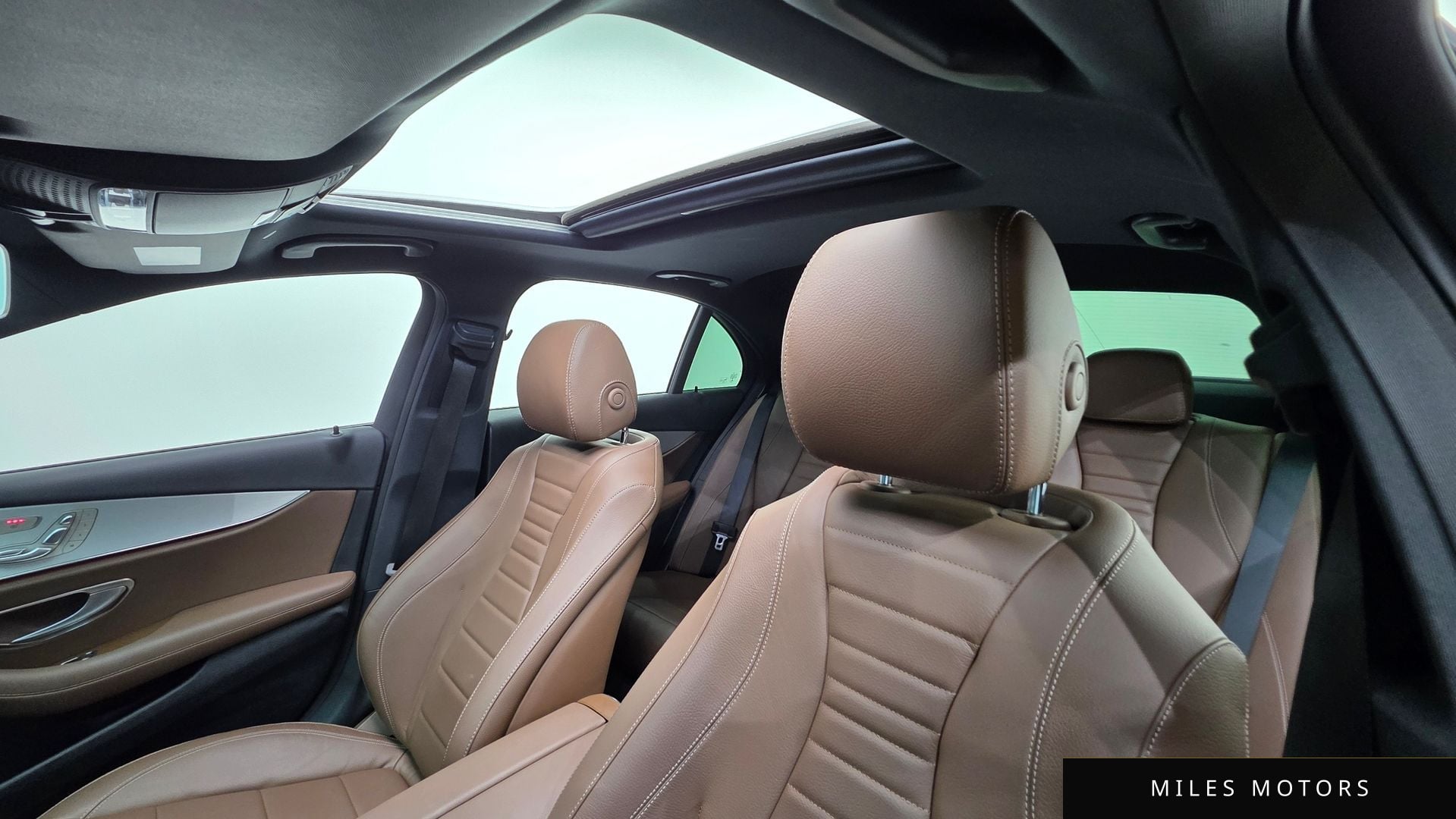 Mercedes-Benz E-클래스 W213 2021 — миниатюра 12