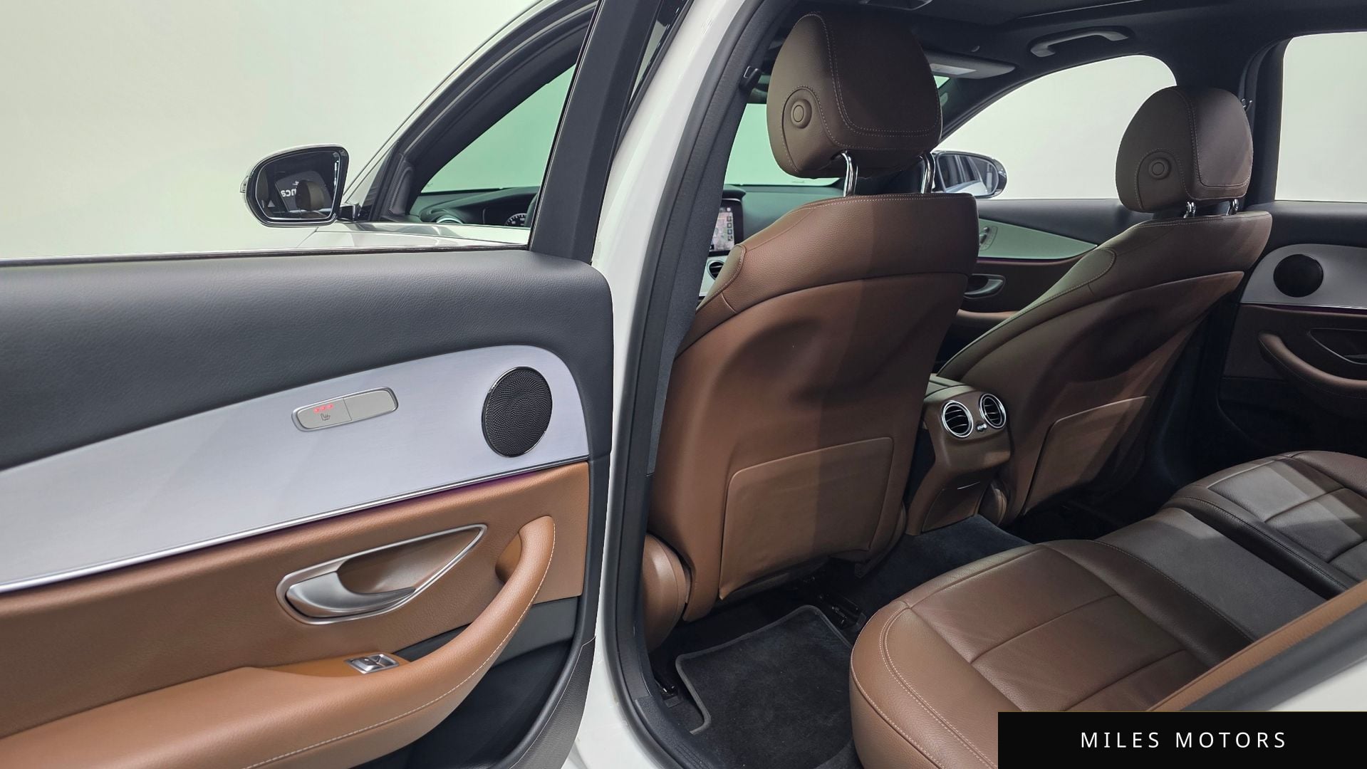 Mercedes-Benz E-클래스 W213 2021 — миниатюра 18