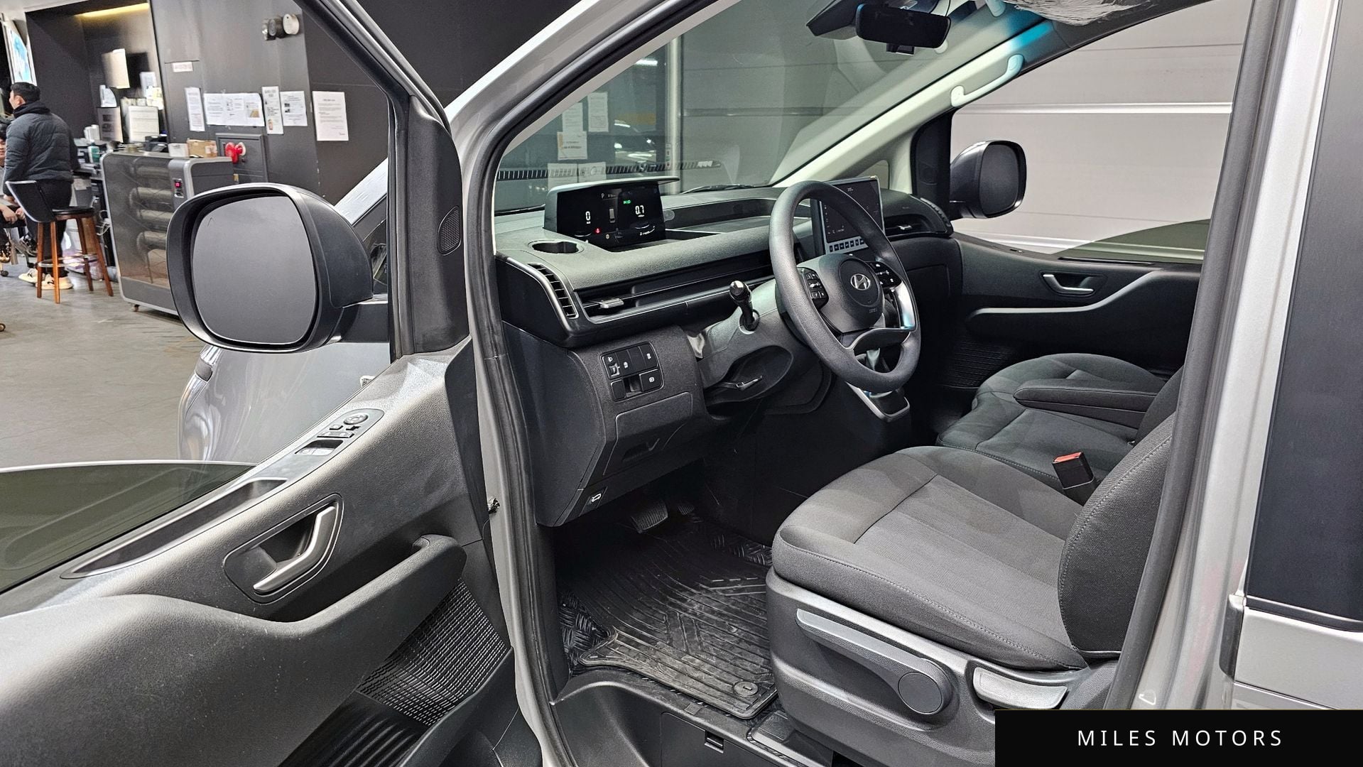 Hyundai Staria 2025 — миниатюра 11
