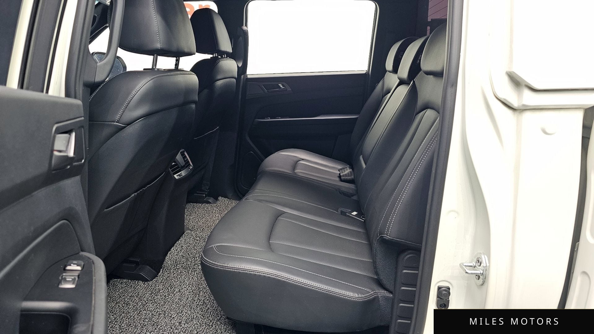 KG Mobility Rexton 2023 — миниатюра 12