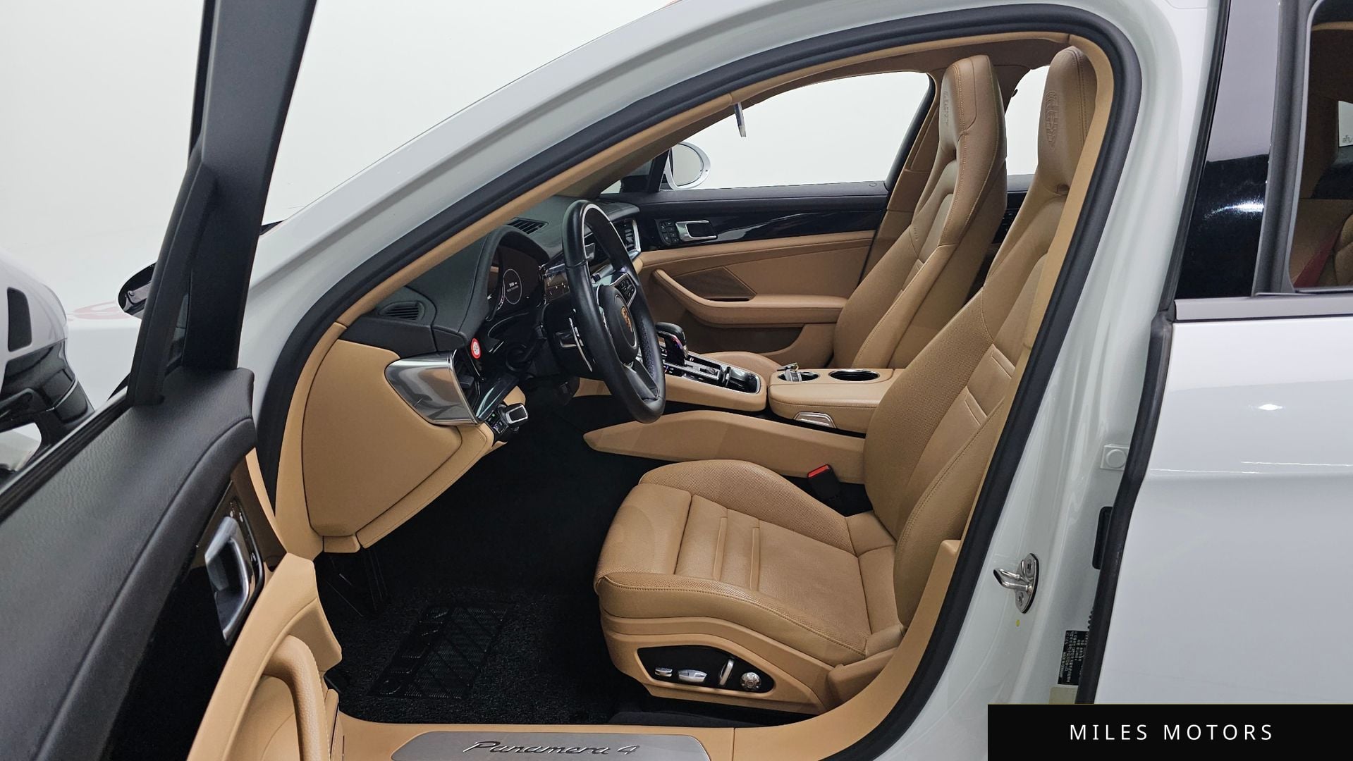 Porsche Panamera 2018 — миниатюра 10
