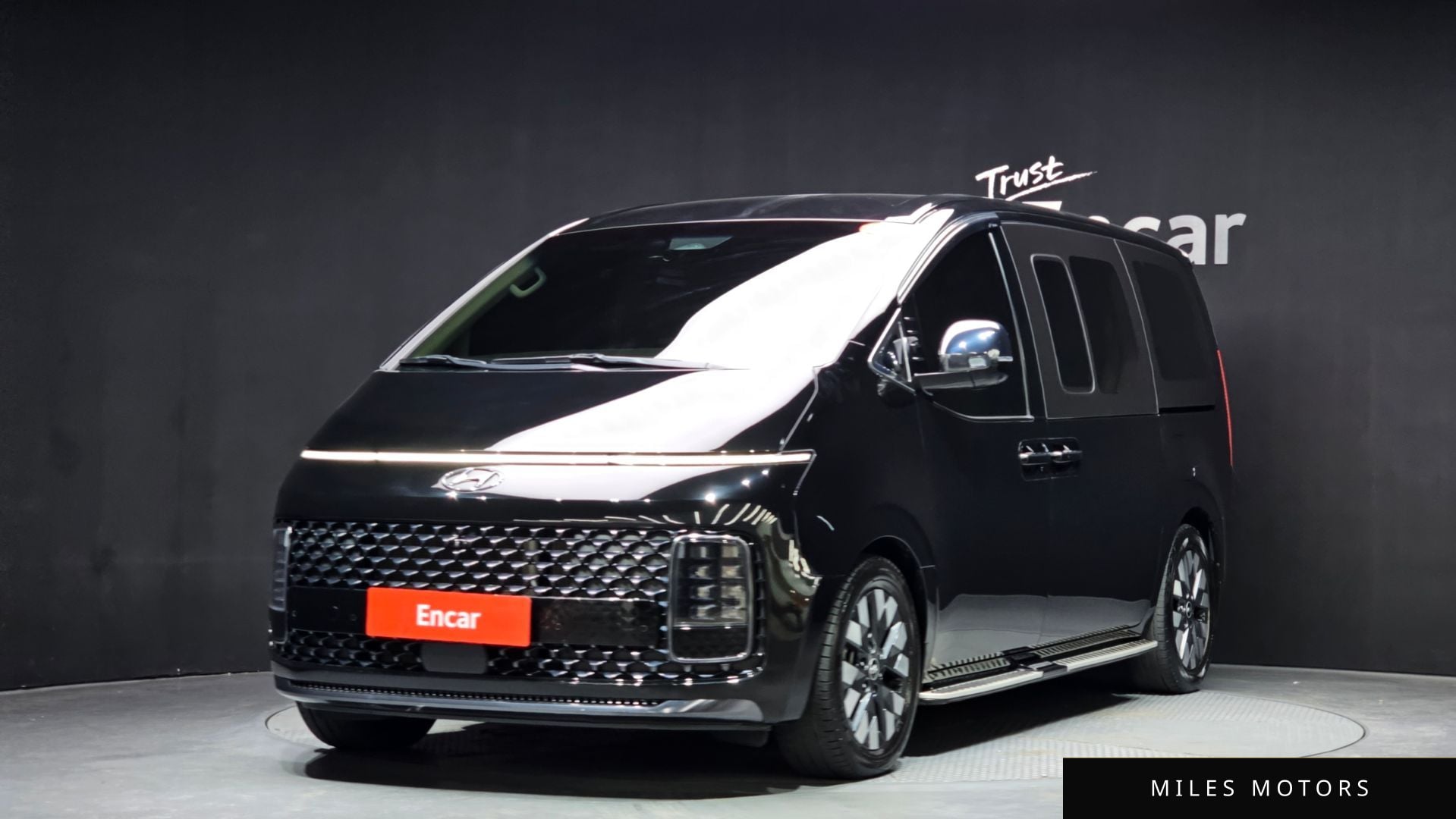 Hyundai Staria 2022 — фото 1 из 12