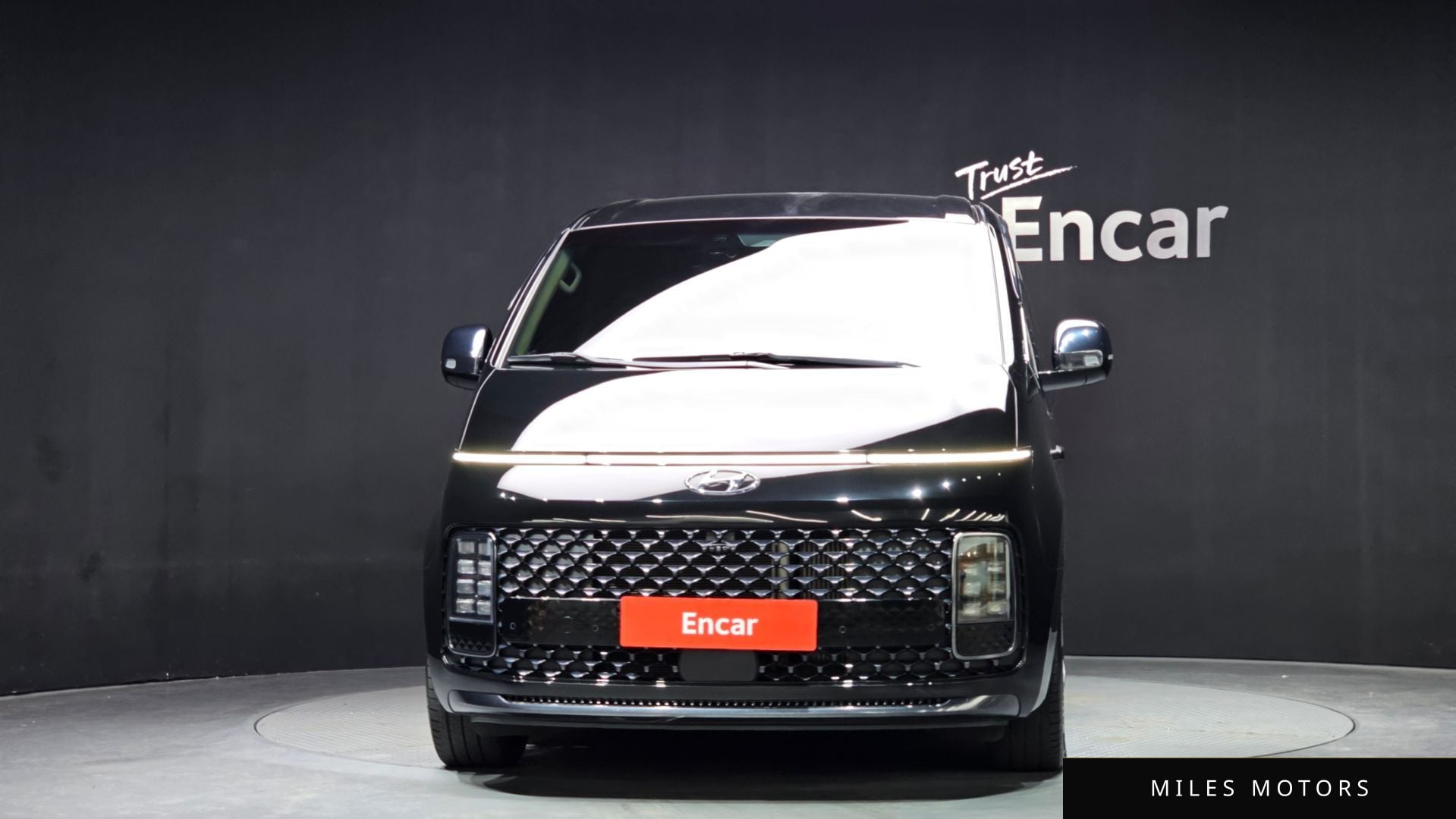 Hyundai Staria 2022 — миниатюра 3