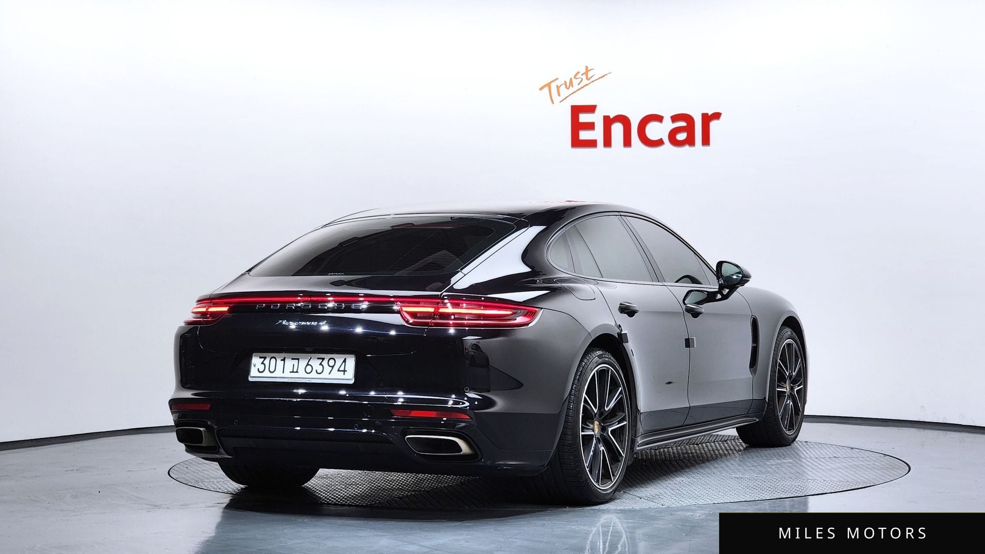Porsche Panamera 2020 — миниатюра 2