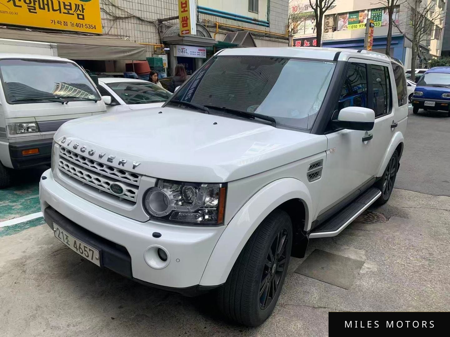 Land Rover Discovery 2013 — фото 1 из 12
