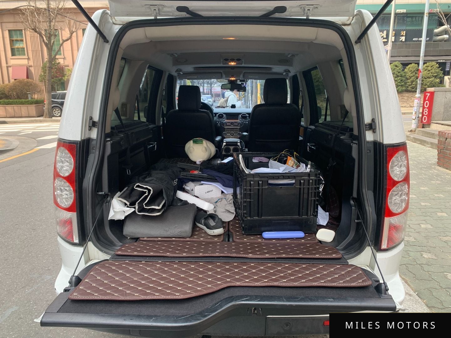 Land Rover Discovery 2013 — миниатюра 12
