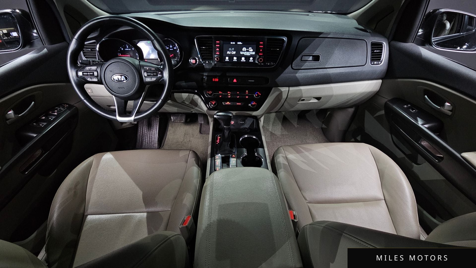 Kia Canival 2019 — миниатюра 7