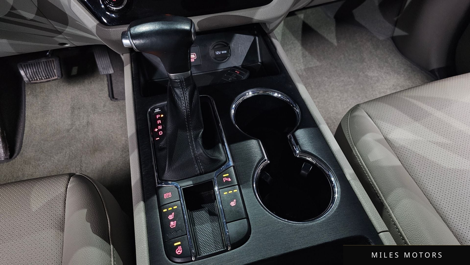 Kia Canival 2019 — миниатюра 9
