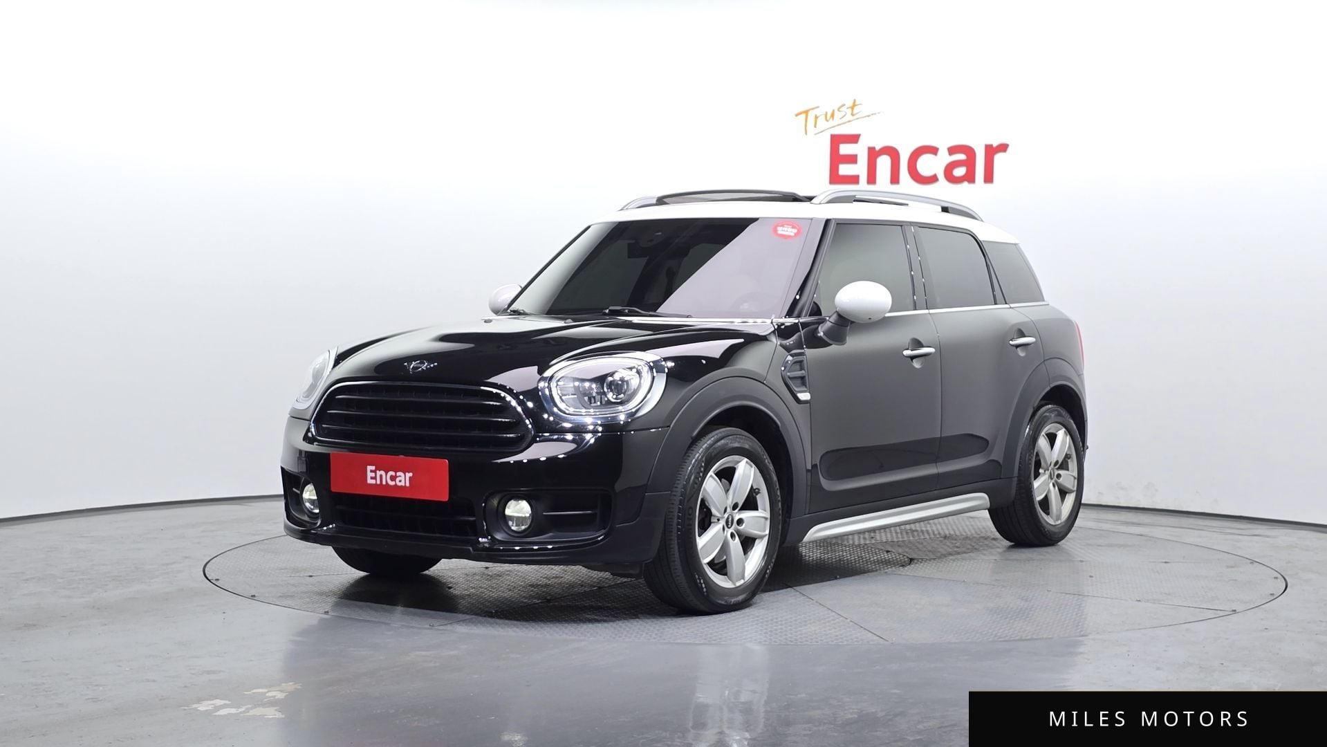 MINI Countryman 2019 — фото 1 из 12