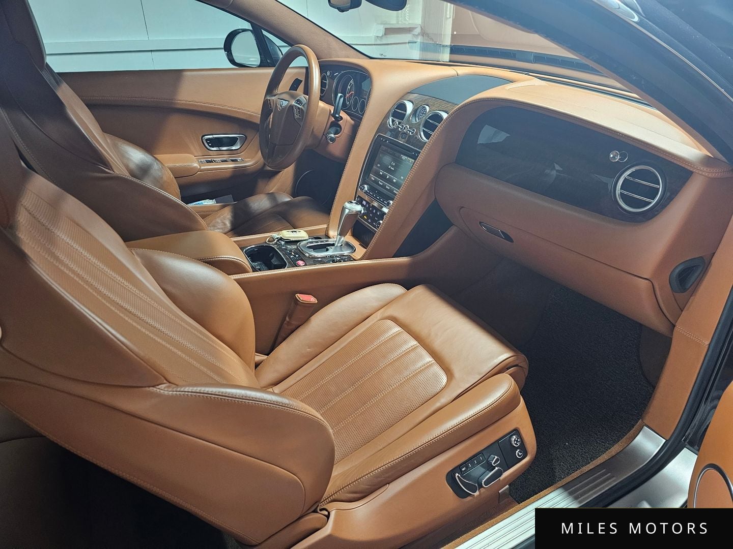 Bentley 컨티넨탈 GT 2014 — миниатюра 10