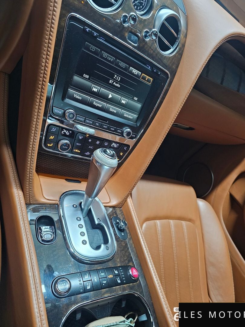 Bentley 컨티넨탈 GT 2014 — миниатюра 12