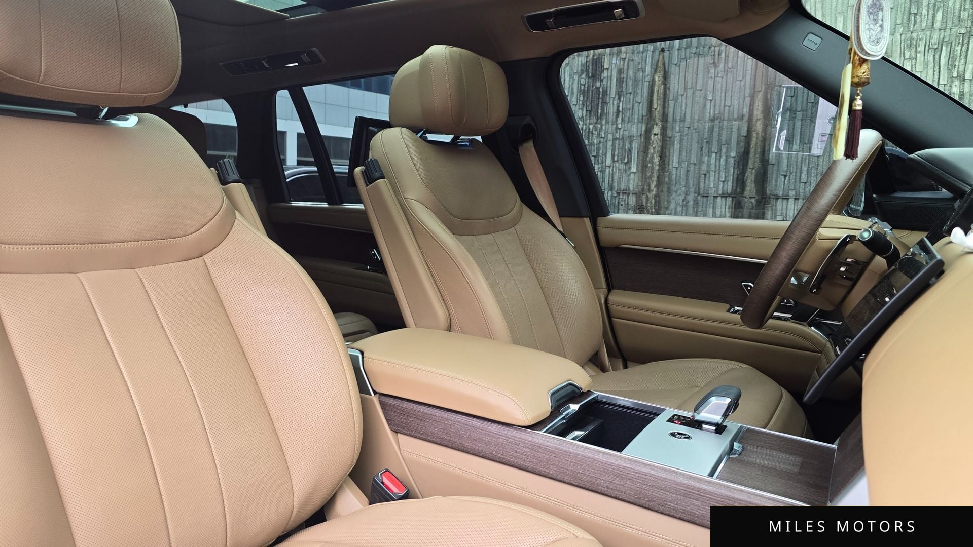 Land Rover Range Rover 2025 — миниатюра 9