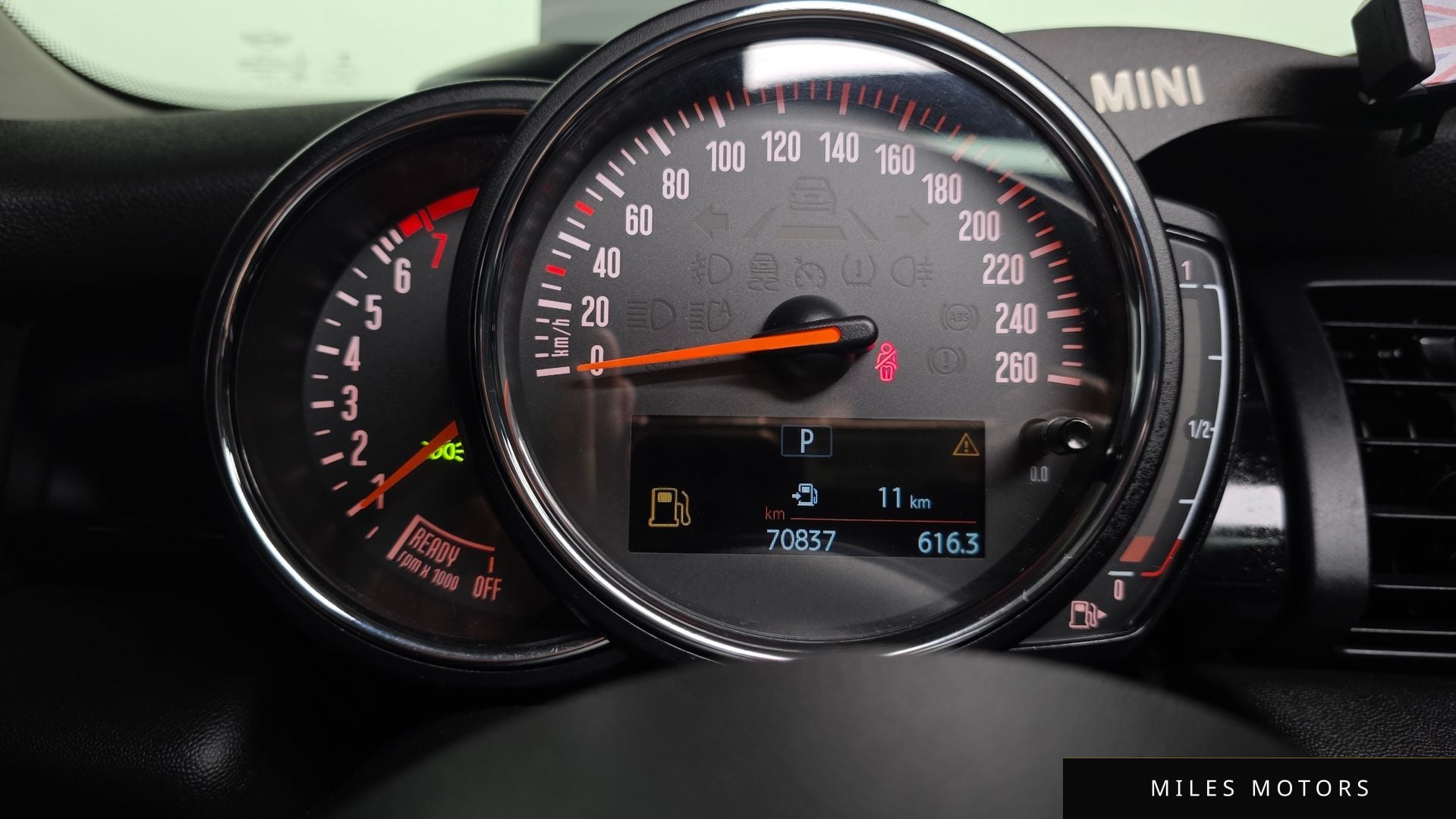 MINI 쿠퍼 2019 — миниатюра 8
