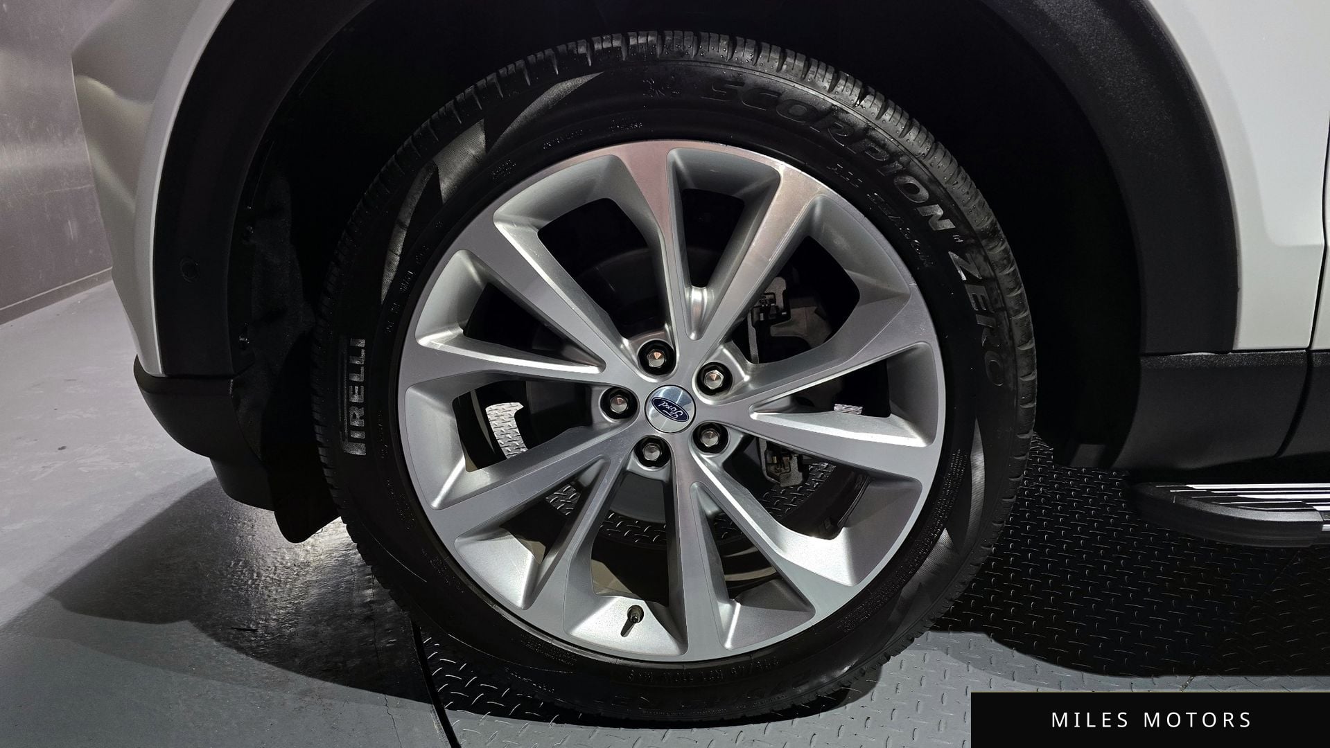 Ford Explorer 2023 — миниатюра 5