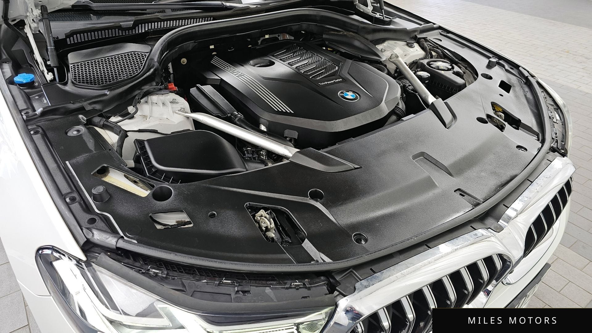 BMW 6 Series GT (G32) 2022 — миниатюра 6