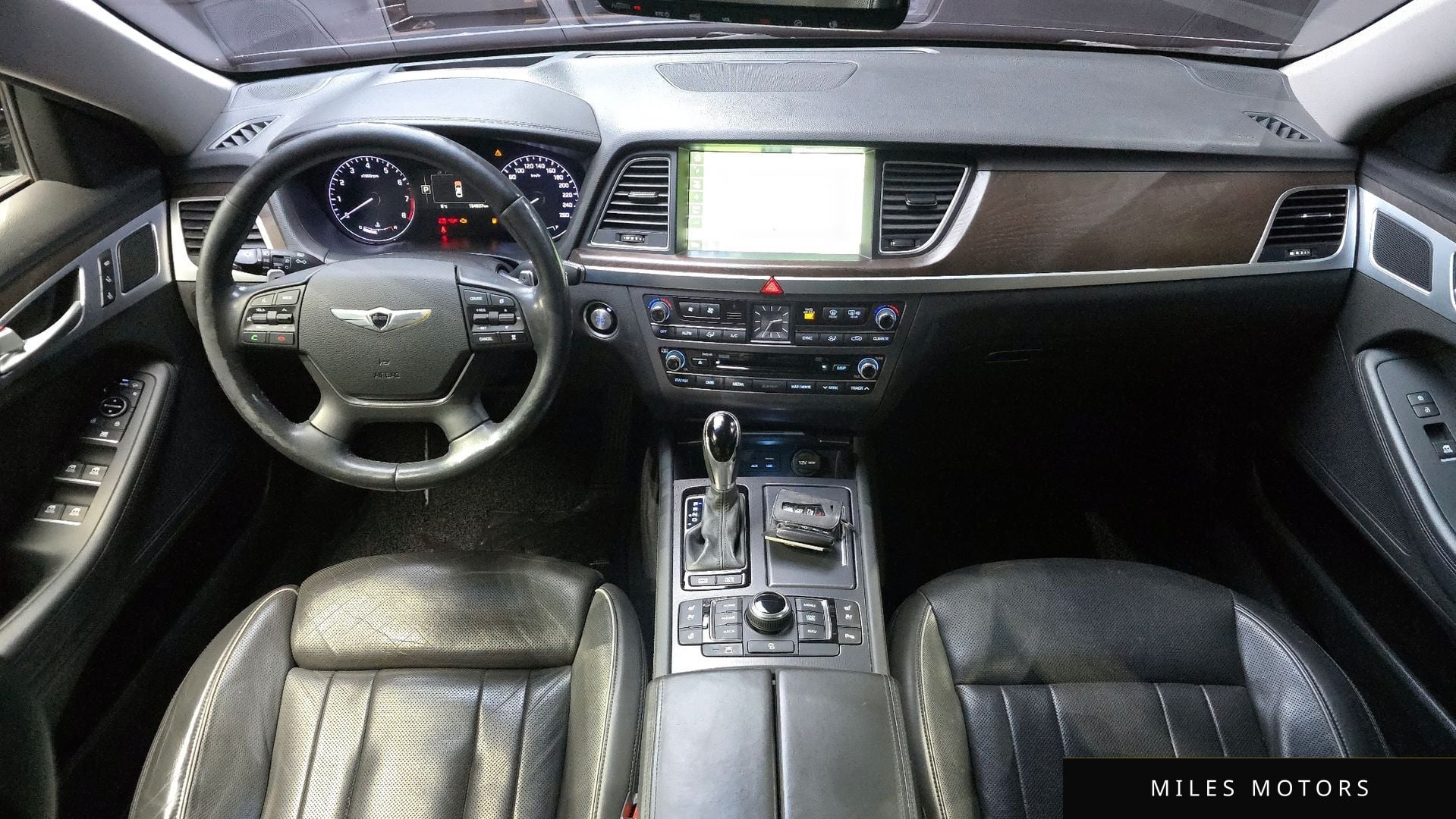Hyundai Genesis 2016 — миниатюра 7