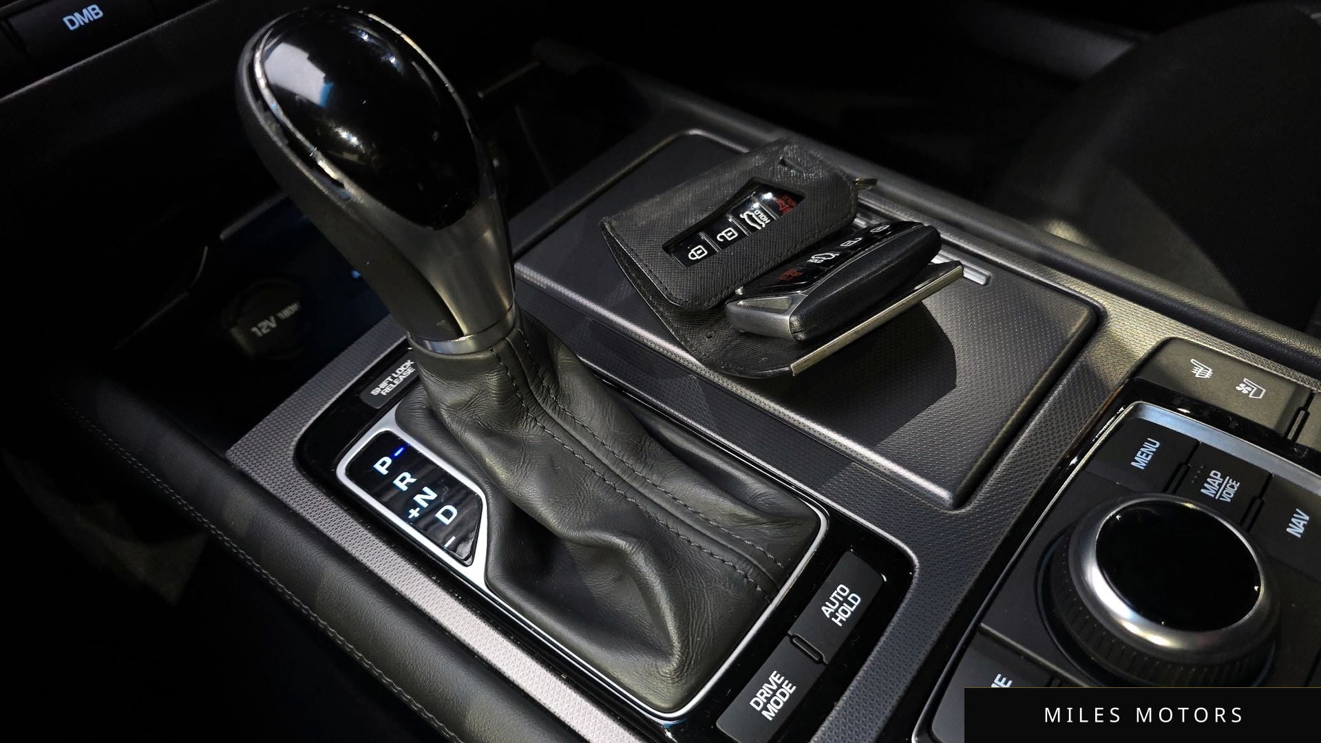 Hyundai Genesis 2016 — миниатюра 9