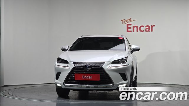 Лексус NX300h 2021 — миниатюра 3