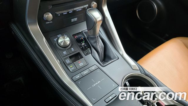 Лексус NX300h 2021 — миниатюра 9