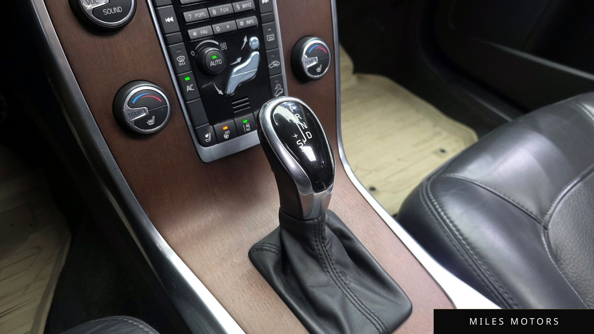 Volvo XC70 2014 — миниатюра 9