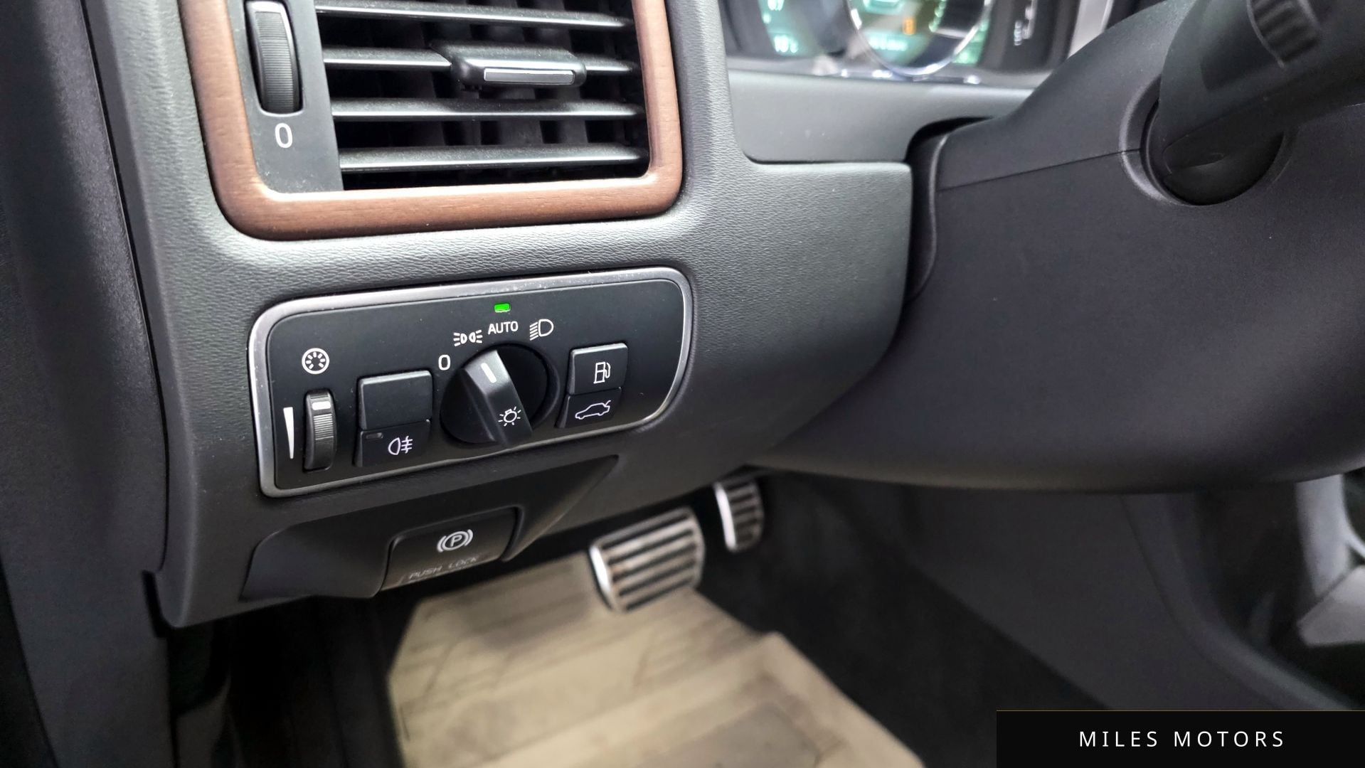 Volvo XC70 2014 — миниатюра 19
