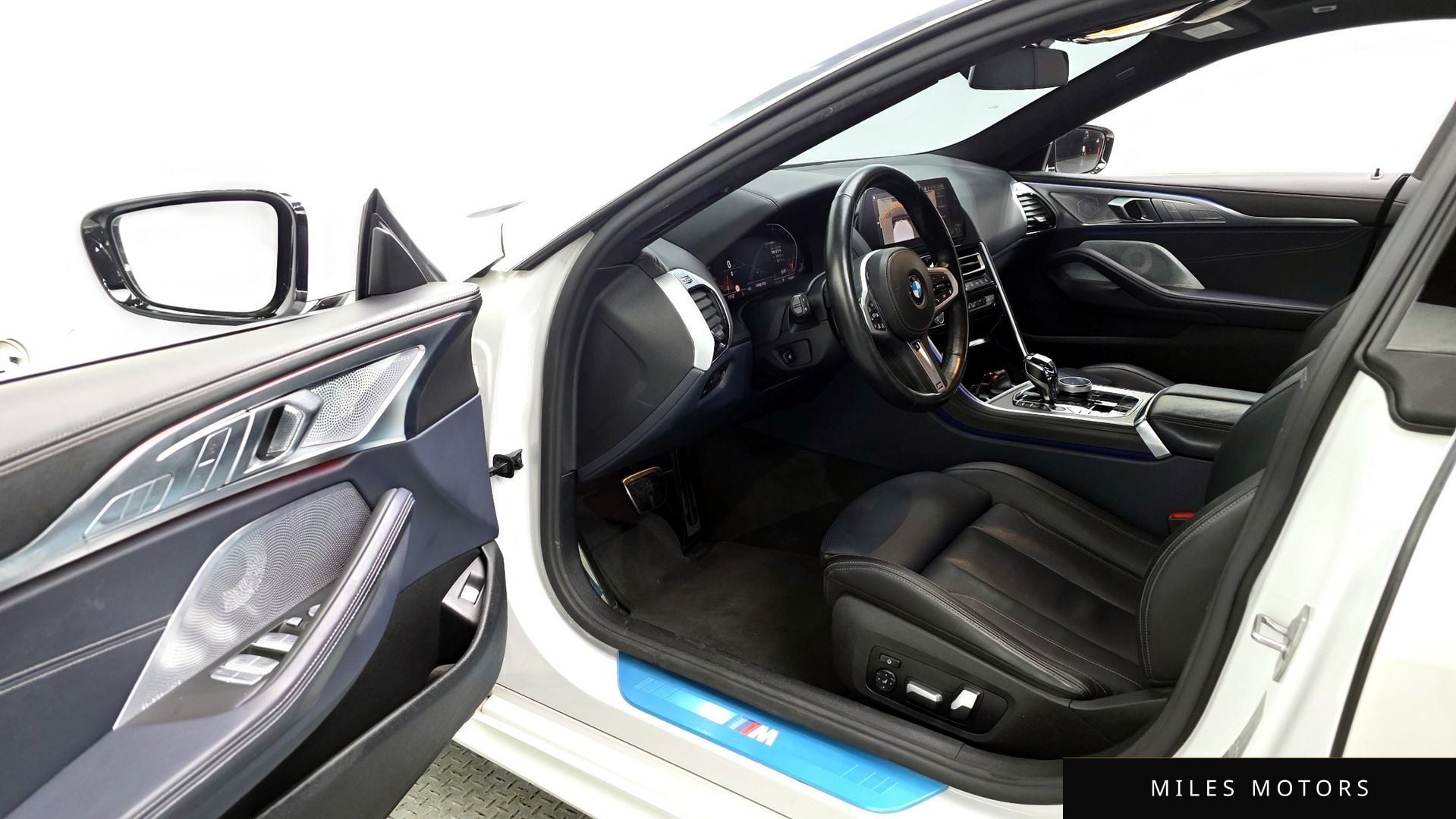 BMW 8 Series (G15) 2021 — миниатюра 10
