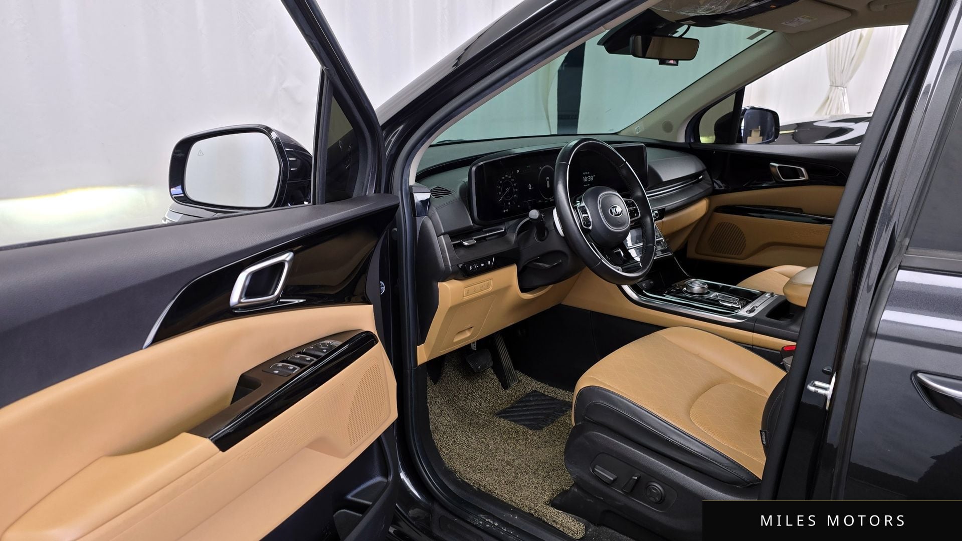 Kia Carnival 2021 — миниатюра 10