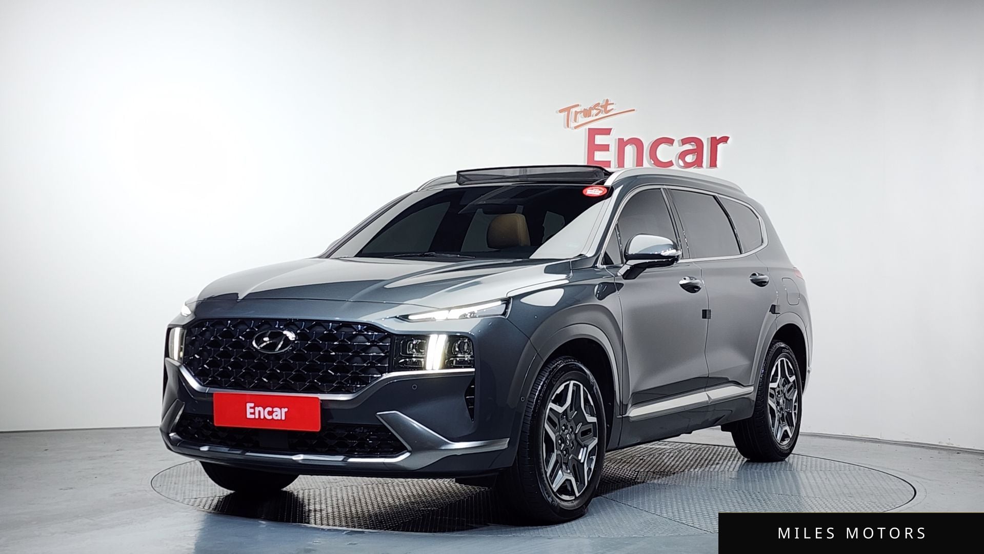 Hyundai Santafe 2022 — фото 1 из 12