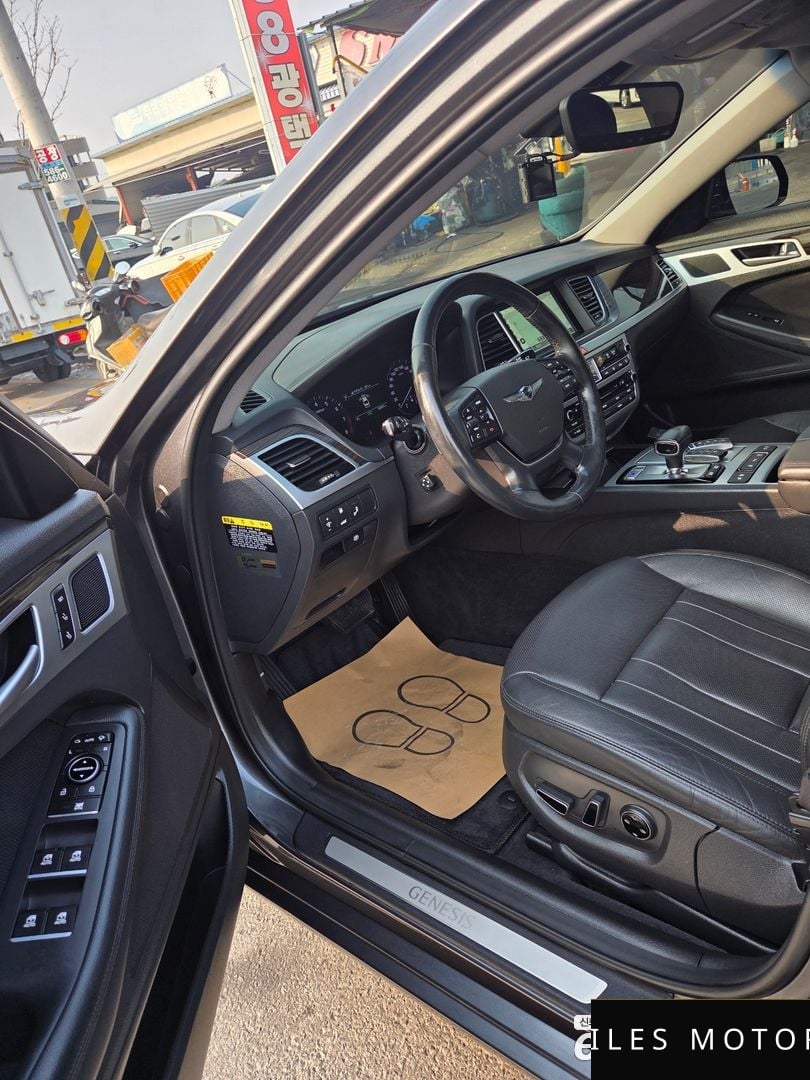 Genesis G80 2018 — миниатюра 8