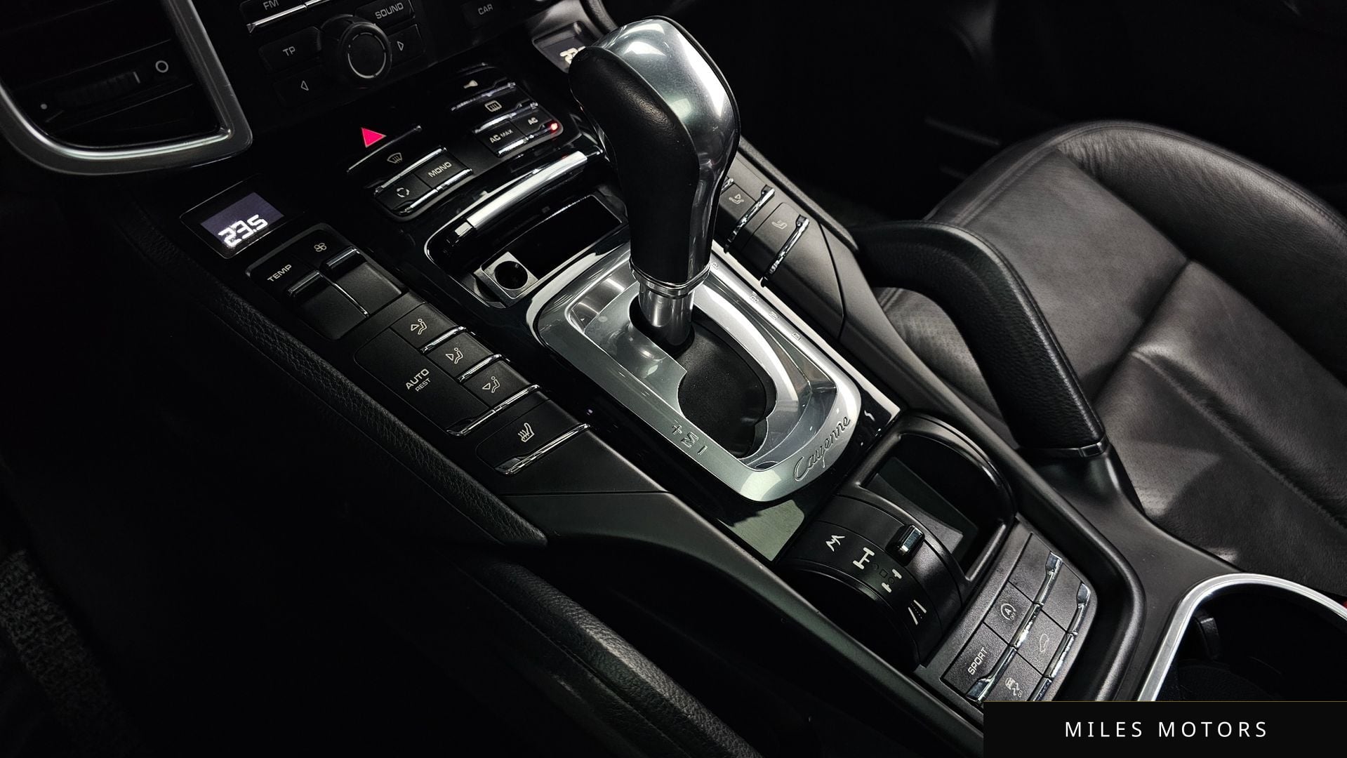 Porsche 카이엔 2012 — миниатюра 9