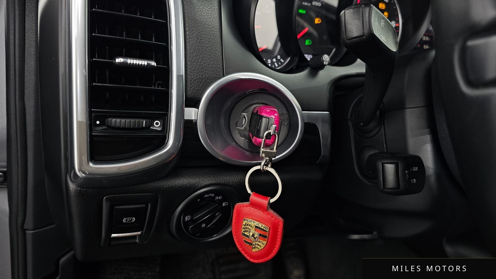 Porsche 카이엔 2012 — миниатюра 16