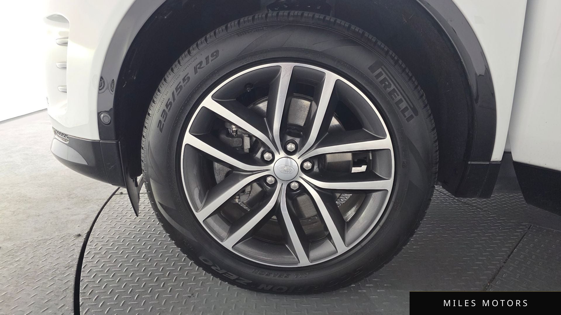 Land Rover Discovery Sport 2025 — миниатюра 4