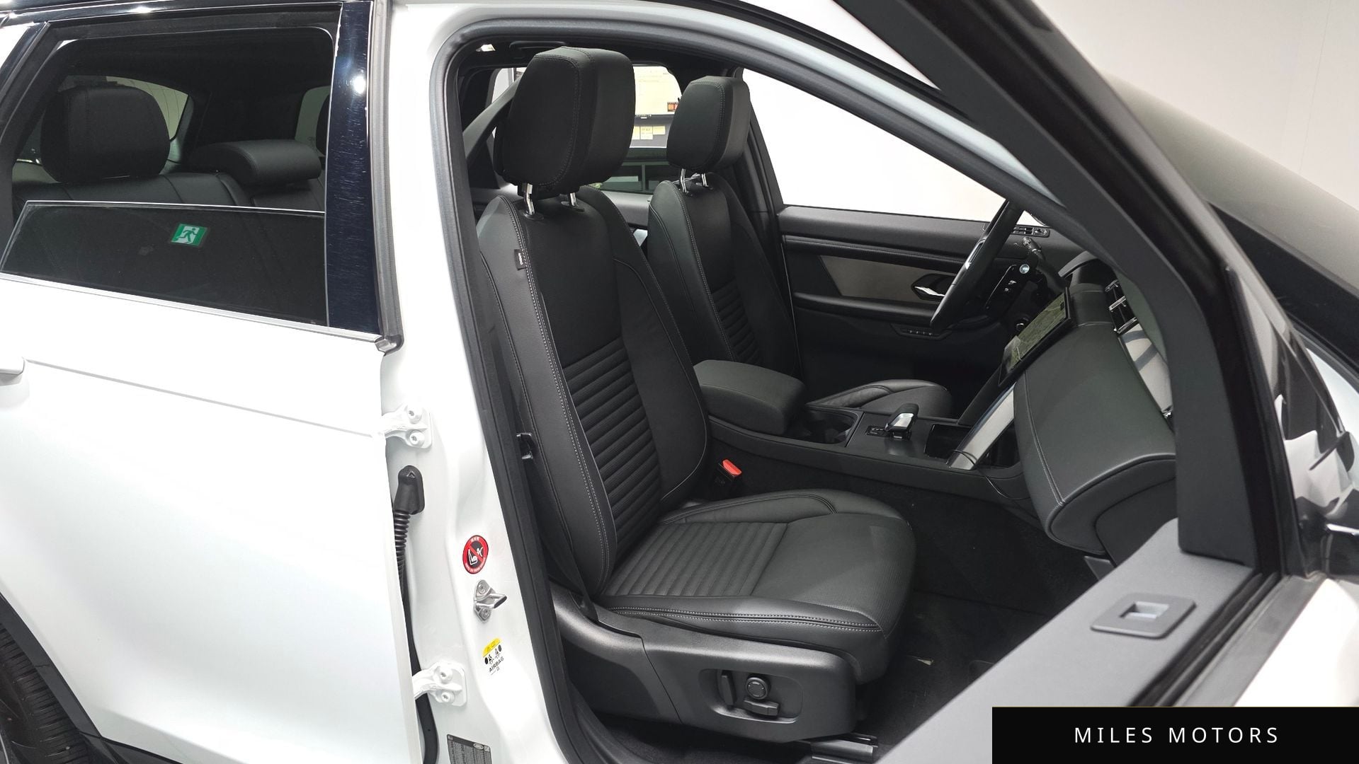 Land Rover Discovery Sport 2025 — миниатюра 12