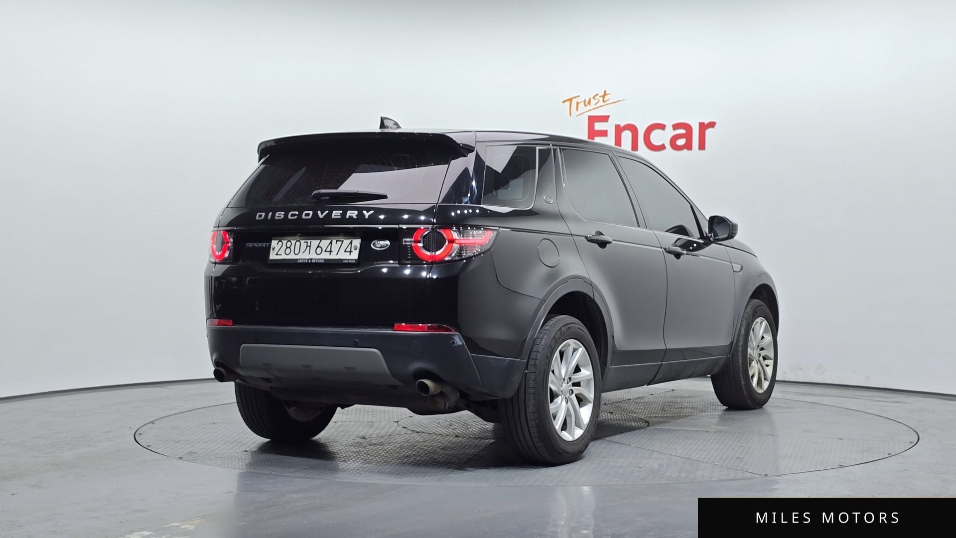 Land Rover Discovery Sport 2017 — миниатюра 2