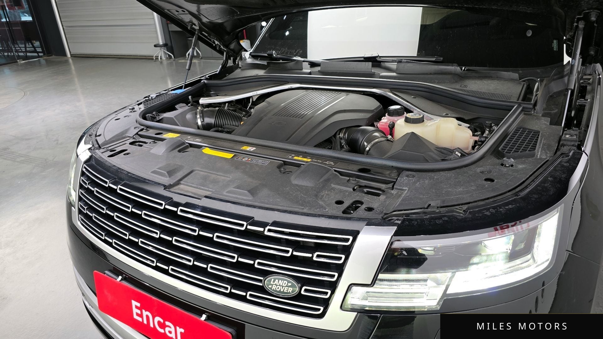 Land Rover Range Rover 2024 — миниатюра 6