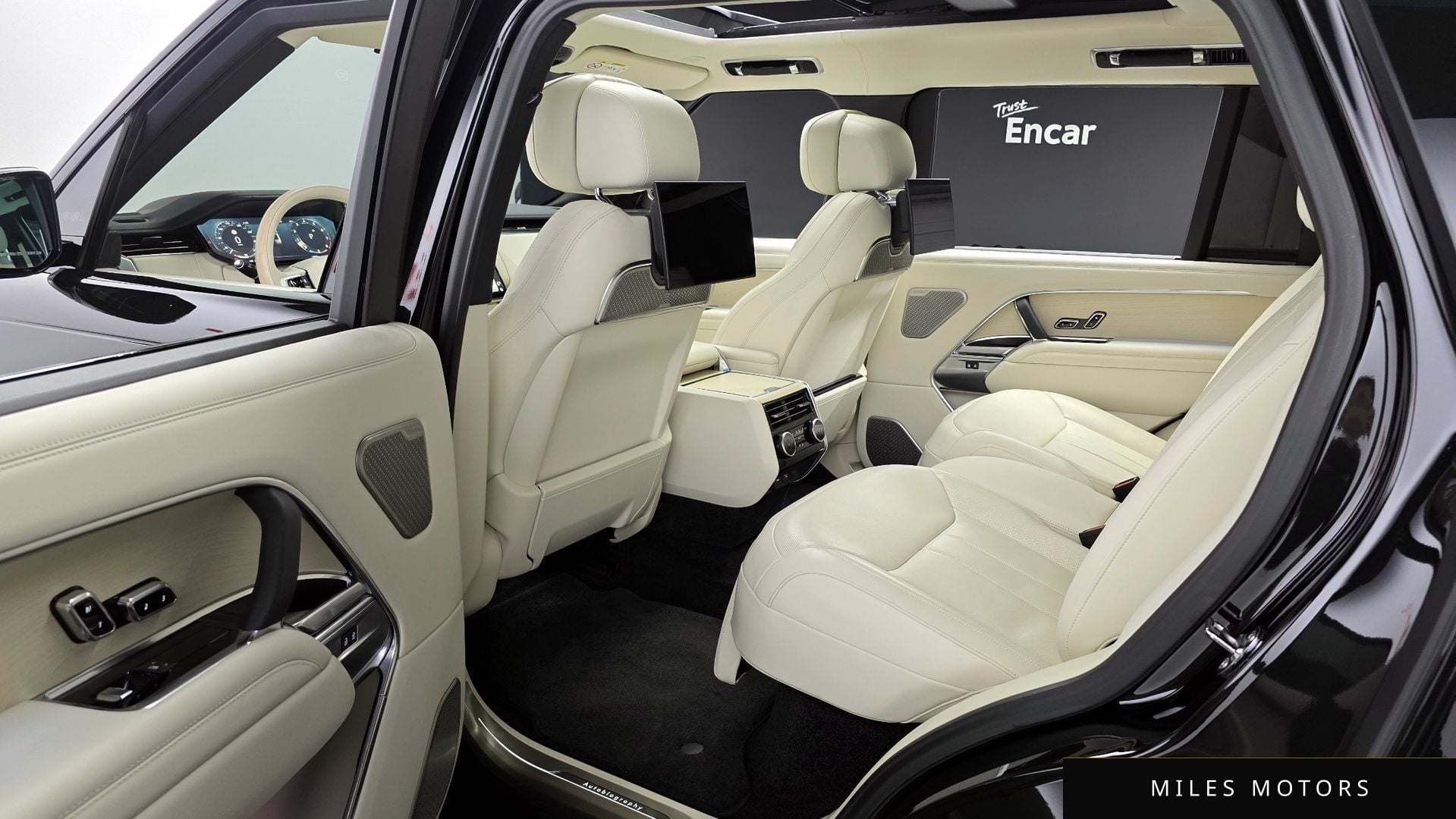 Land Rover Range Rover 2024 — миниатюра 11