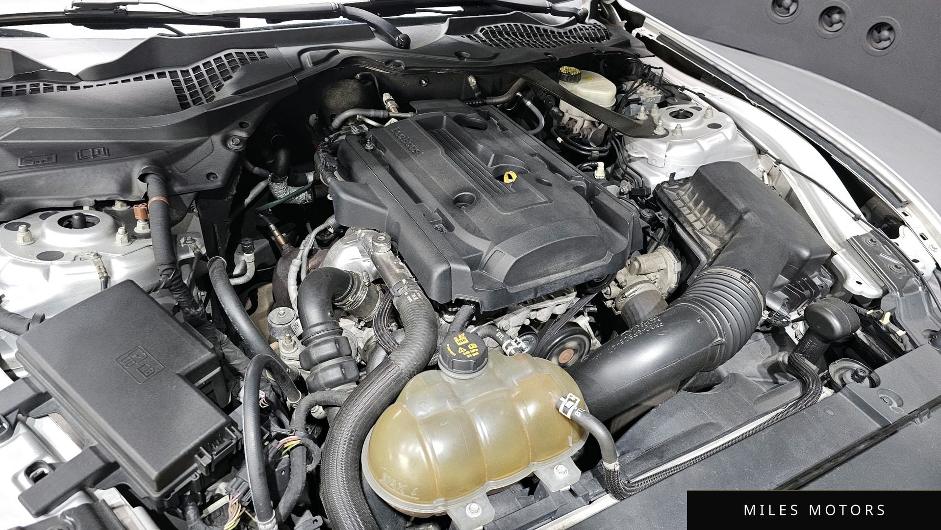 Ford Mustang 2015 — миниатюра 6