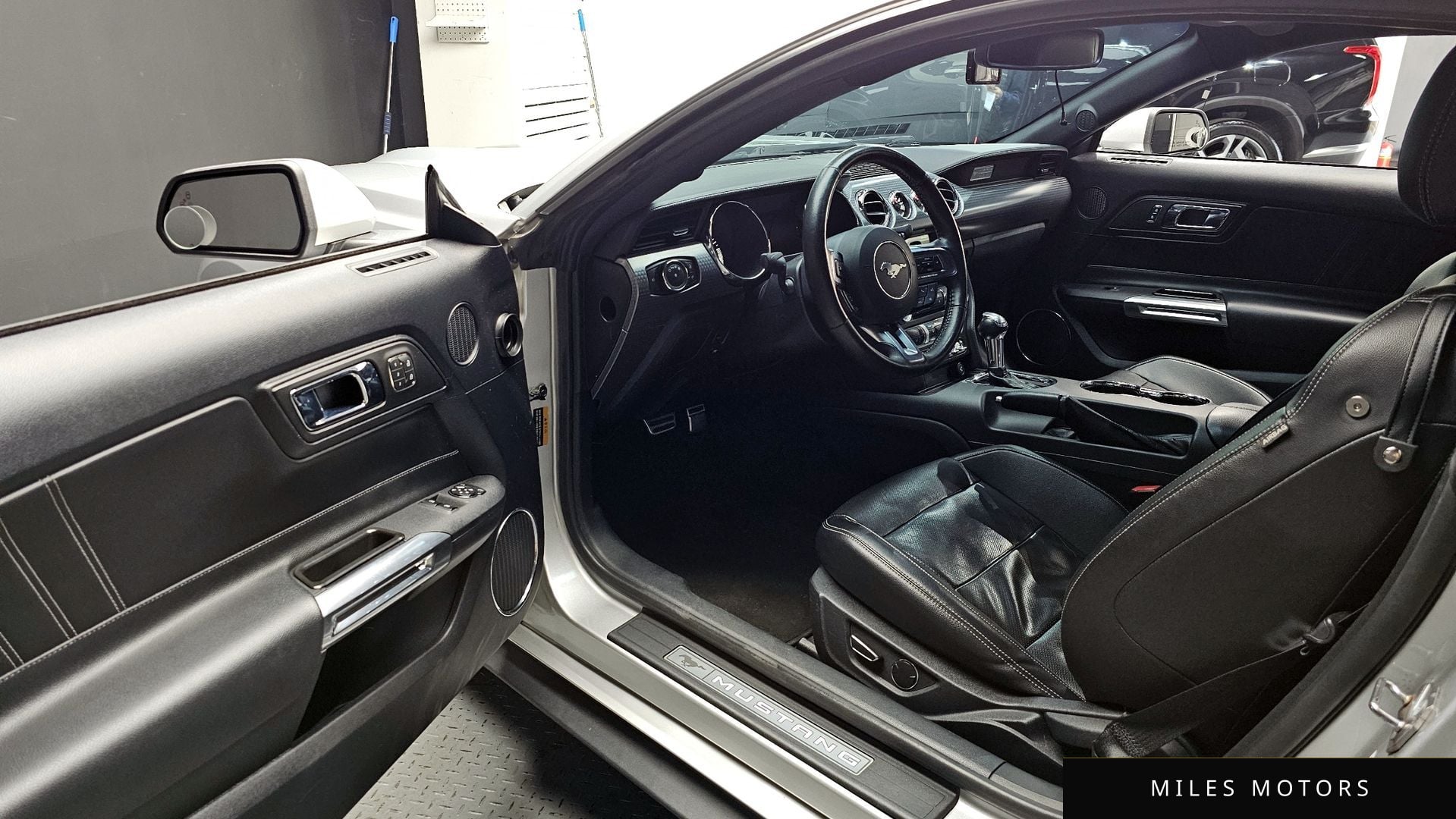 Ford Mustang 2015 — миниатюра 10