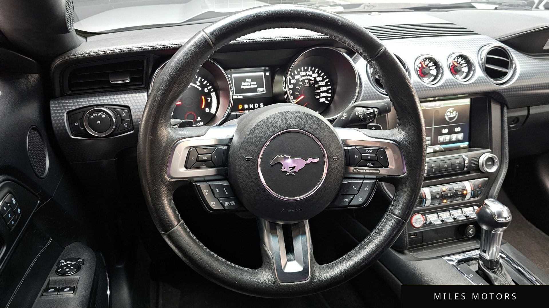 Ford Mustang 2015 — миниатюра 13