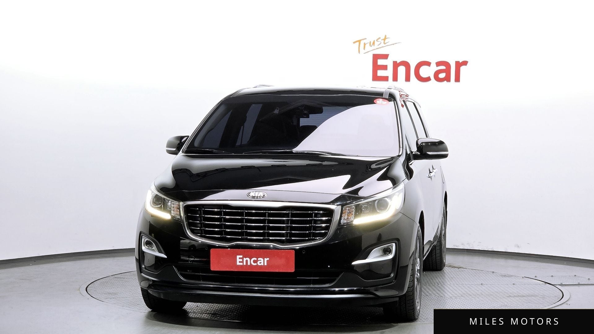 Kia Canival 2019 — миниатюра 3