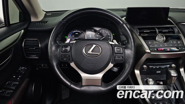 Лексус NX300h 2018 — миниатюра 17