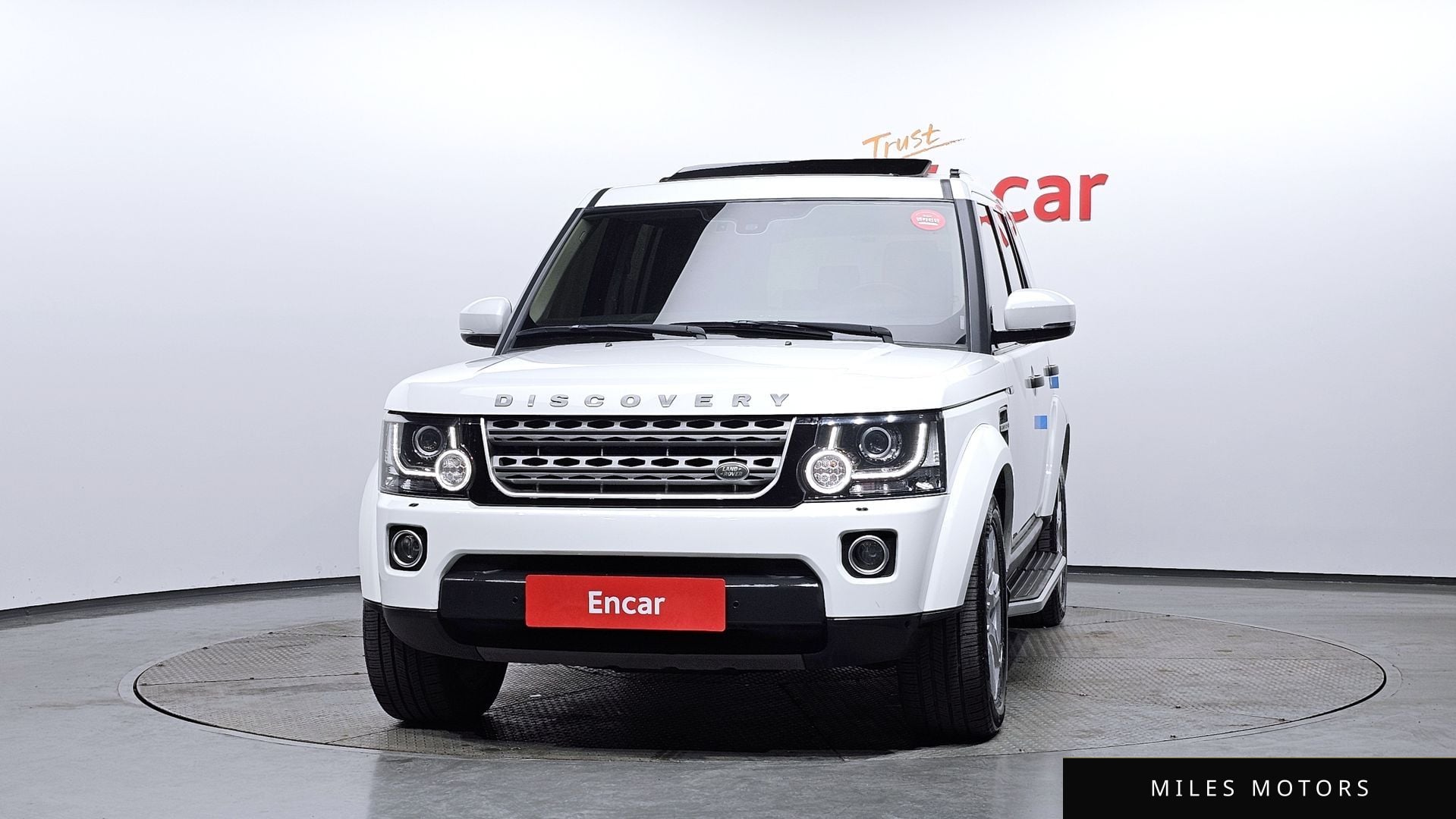 Land Rover Discovery 2016 — миниатюра 3