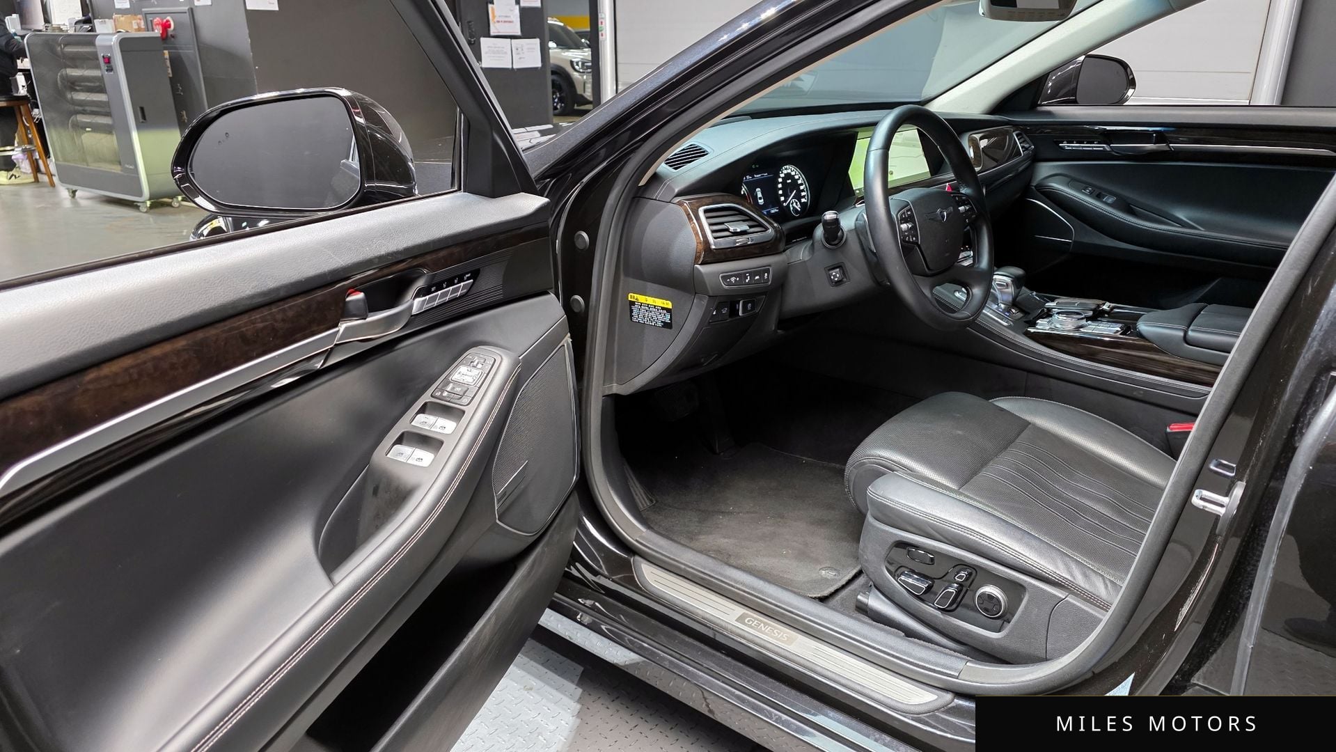 Genesis G90 2019 — миниатюра 11