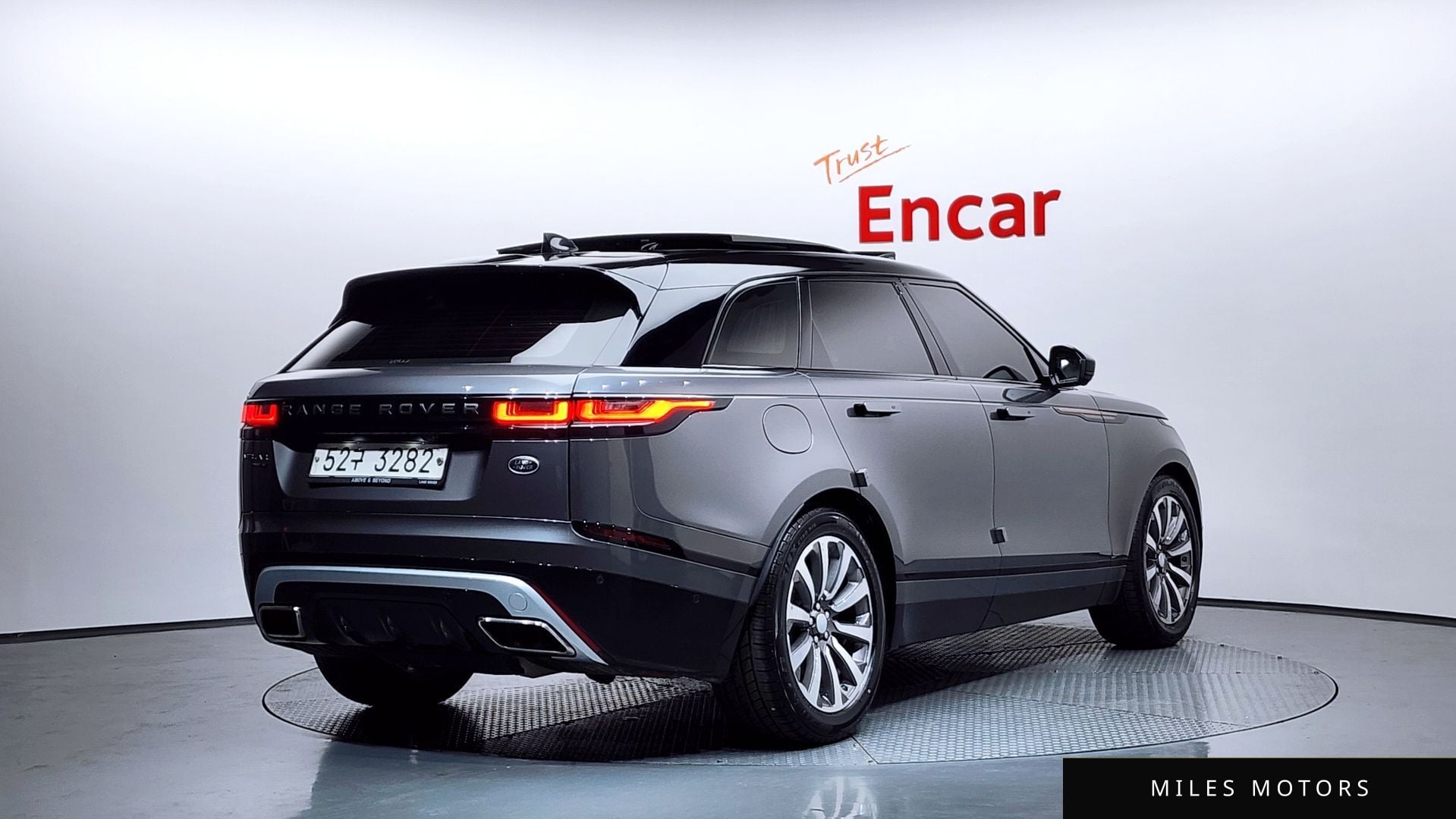 Land Rover Range Rover Velar 2018 — миниатюра 2