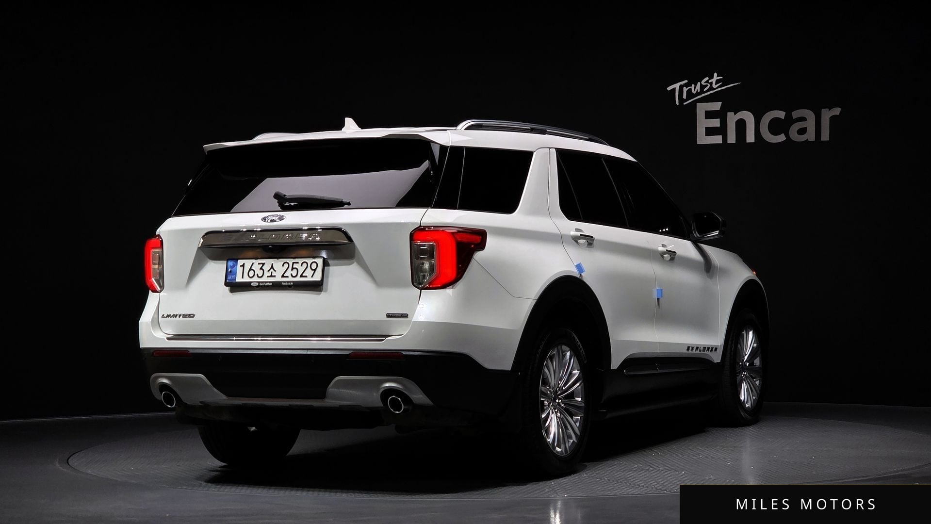 Ford 익스플로러 2022 — миниатюра 2
